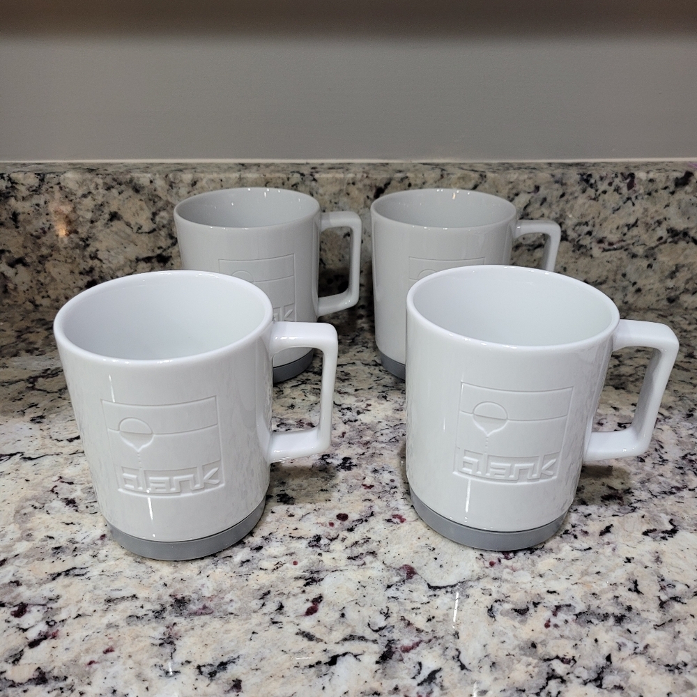 Mahlwerck Porzellan (Porcelain) German Coffee Mugs
